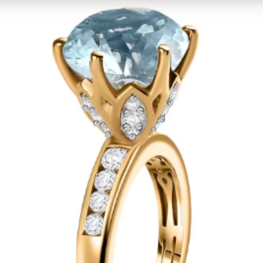 Gorgeous 5.51 ctw Sky-Blue Topaz Millennium Cut and White Zircon Ring - Picture 4 of 5